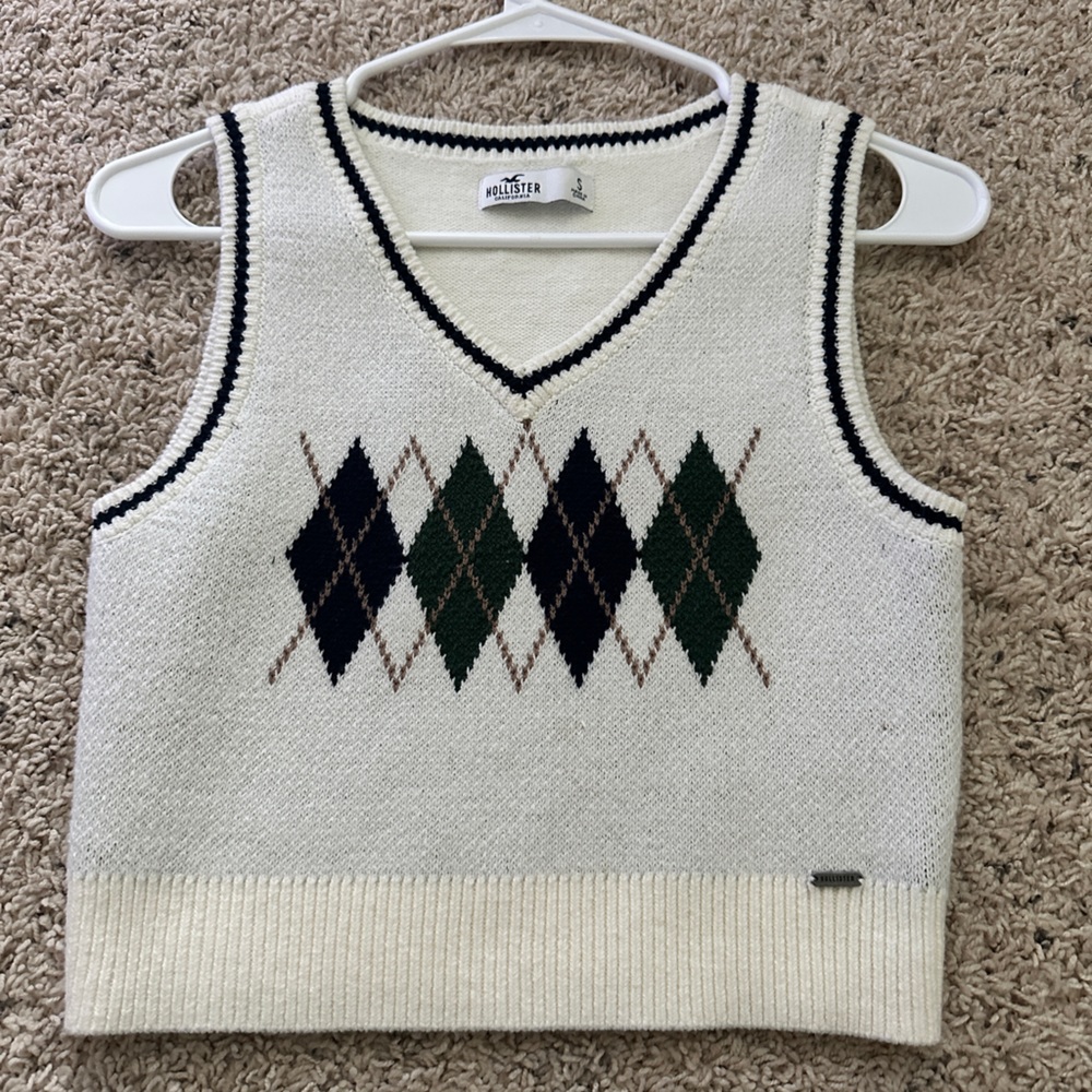 HOLLISTER CROPPED VEST